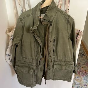 Madewell khaki jacket.